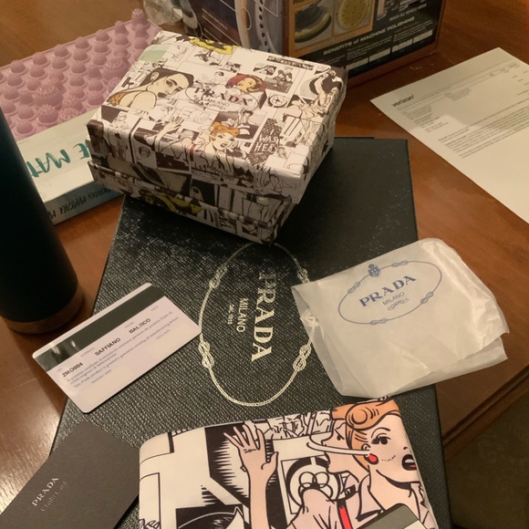 Prada wallet BNIB &bag - Picture 5 of 7
